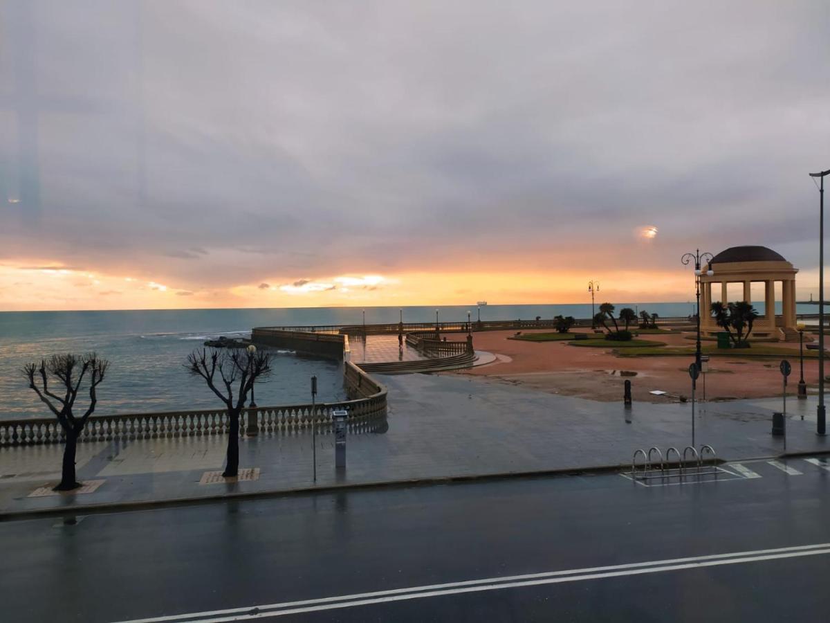 Sunset Loft Apartment Livorno Exterior photo